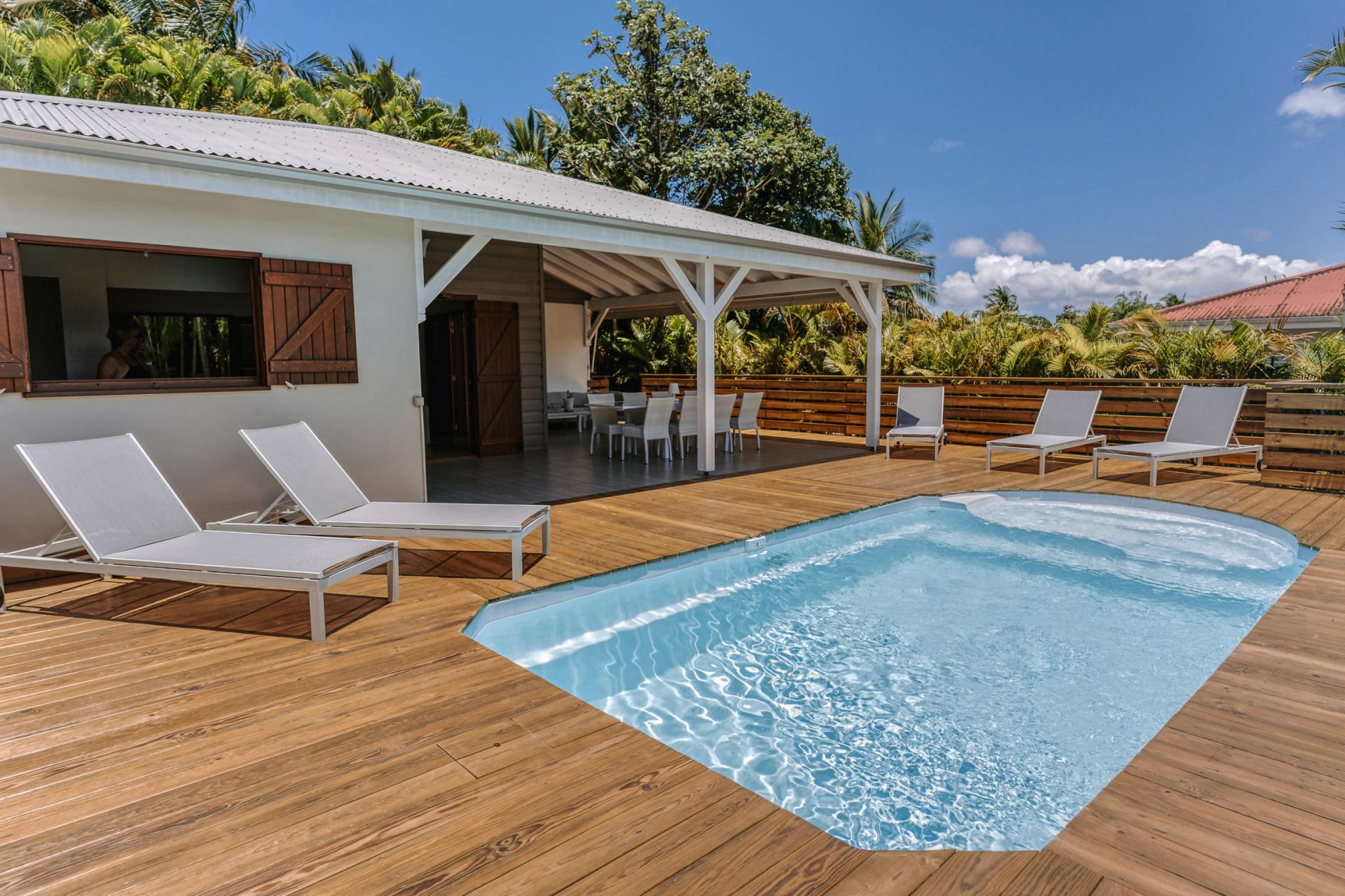 1.Villa à louer pour 8 personnes à Petit Bourg Guadeloupe